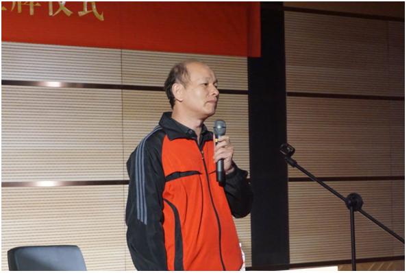 五象湖初级中学党支部书记苏奋英同志致辞.JPG