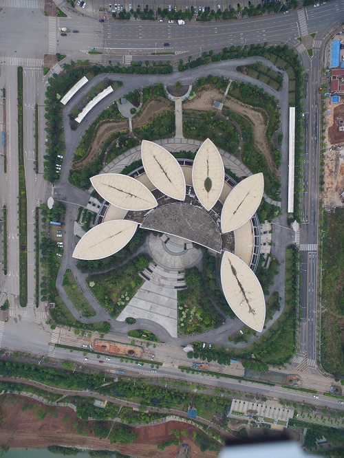 3.建筑俯视.JPG